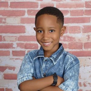 Meet your Posher, Ella